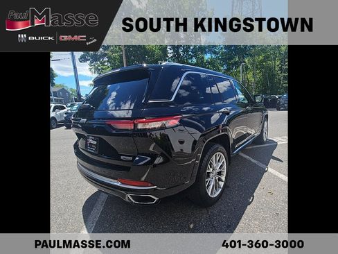 Used 2023 Jeep Grand Cherokee Summit w/ Luxury Tech Group V AWD/4WD image 7