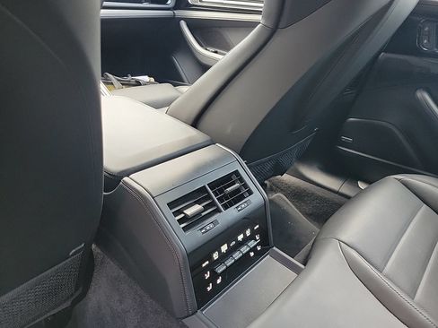 Used 2024 Porsche Panamera w/ Premium Package RWD image 19