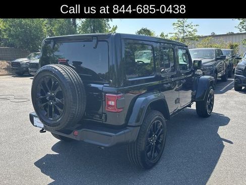 Certified 2025 Jeep Wrangler Unlimited Sahara w/ Safety Group AWD/4WD image 5