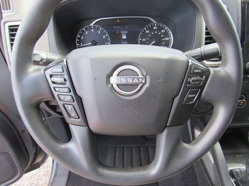 Used 2022 Nissan Frontier SV RWD image 22