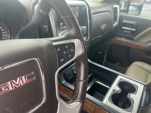 Used 2015 GMC Sierra 2500 SLT w/ Duramax Plus Package image 12