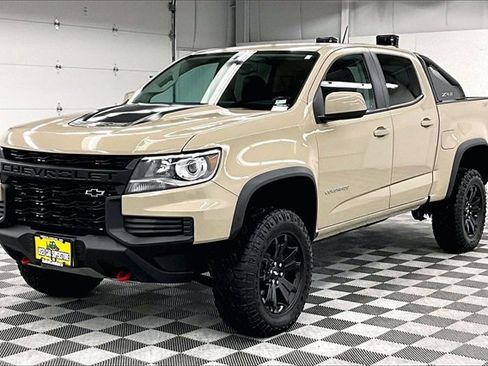 Used 2022 Chevrolet Colorado ZR2 w/ ZR2 Dusk Special Edition image 11