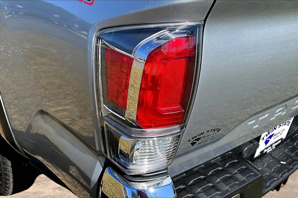Used 2020 Toyota Tacoma TRD Off-Road RWD image 26
