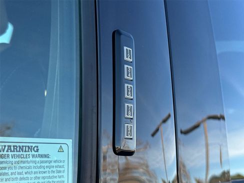 Used 2023 Ford F250 Lariat w/ FX4 Off-Road Package image 11