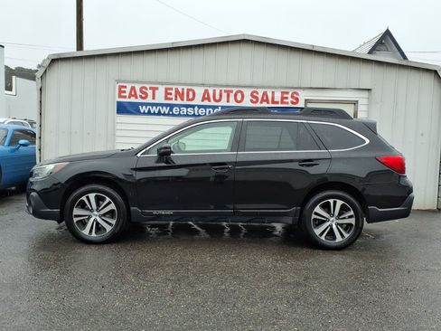 Used 2019 Subaru Outback 3.6R Limited AWD/4WD image 2