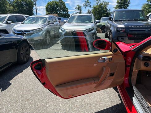 Used 2010 Porsche 911 Cabriolet image 13