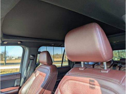 Used 2023 Ford Expedition Max Limited image 15