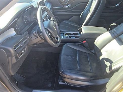 Used 2022 Lincoln Corsair FWD w/ Premium Package image 13