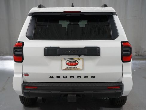 New 2026 Toyota 4Runner SR5 AWD/4WD image 7