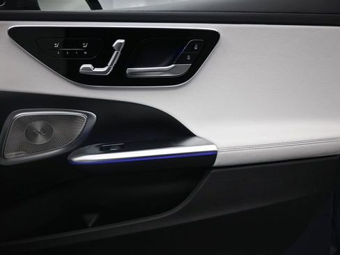 New 2025 Mercedes-Benz C 300 Sedan image 31