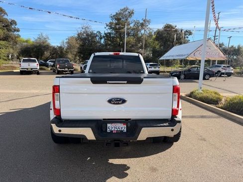 Used 2019 Ford F350 Lariat w/ Lariat Value Package image 5
