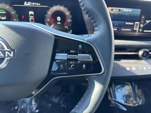 Used 2023 Nissan Ariya AWD image 16