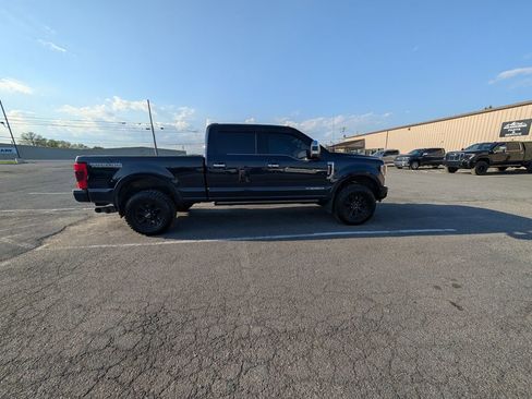 Used 2022 Ford F350 Platinum w/ Tremor Off-Road Package image 7