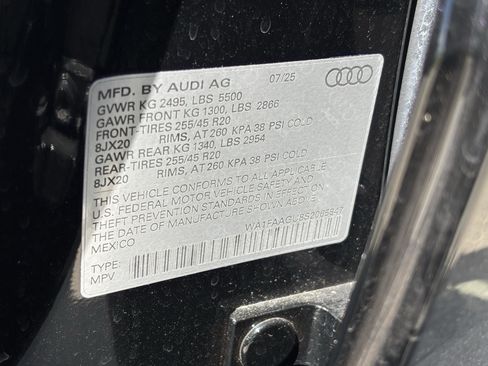 Used 2025 Audi Q5 Prestige w/ 20" Wheel Package AWD/4WD image 37
