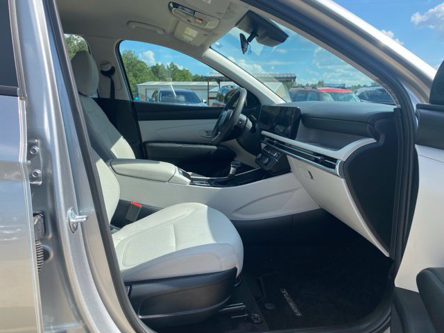 Used 2025 Hyundai Tucson SE AWD/4WD image 13