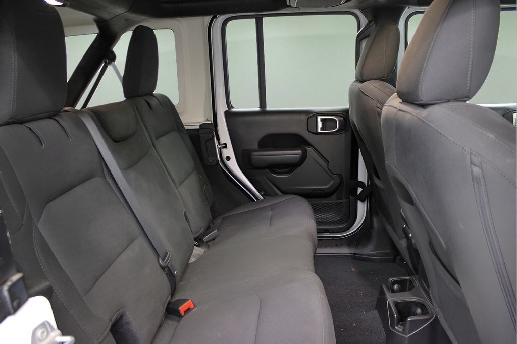 Used 2022 Jeep Wrangler Unlimited Sport AWD/4WD image 24