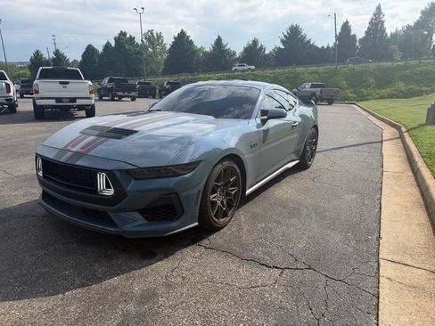 Used 2024 Ford Mustang GT Premium w/ GT Performance Package RWD image 3