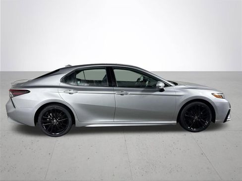 Used 2024 Toyota Camry XSE image 5