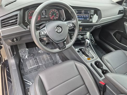 Used 2021 Volkswagen Jetta SE FWD image 10