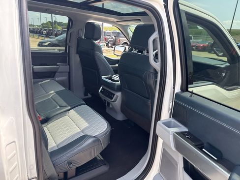 Used 2023 Ford F150 Limited image 11