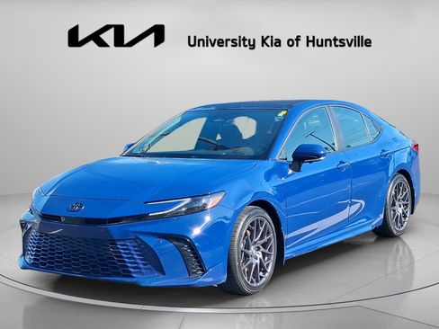 Used 2025 Toyota Camry XSE w/ Premium Plus Package image 3