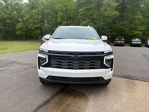 Used 2025 Chevrolet Tahoe High Country w/ Sun And Tow Package AWD/4WD image 2