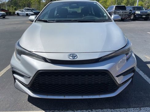 Used 2024 Toyota Corolla SE image 3