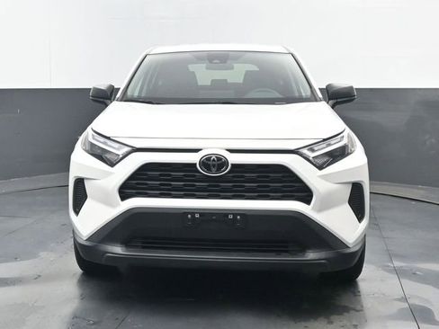 Used 2023 Toyota RAV4 LE FWD image 5