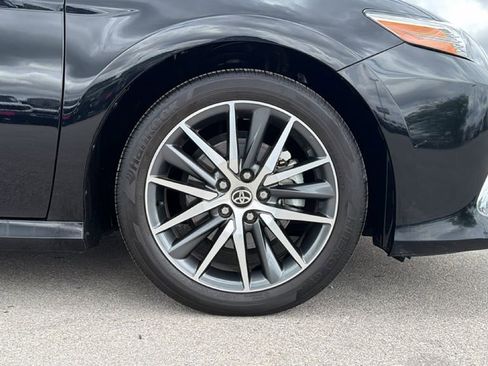 Used 2024 Toyota Camry XLE image 9