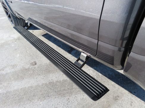 Certified 2022 RAM 1500 Laramie image 15