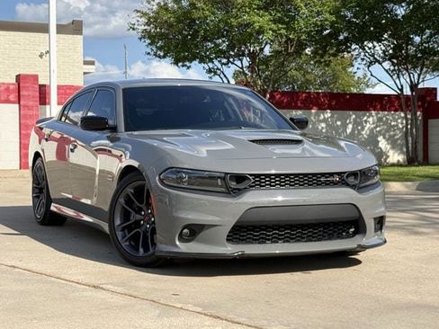 Used 2023 Dodge Charger Scat Pack image 2