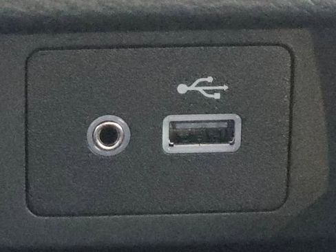 New 2025 Nissan Versa SV w/ Trunk Package image 5