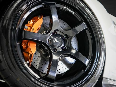 Used 2014 Nissan GT-R Premium AWD/4WD image 9