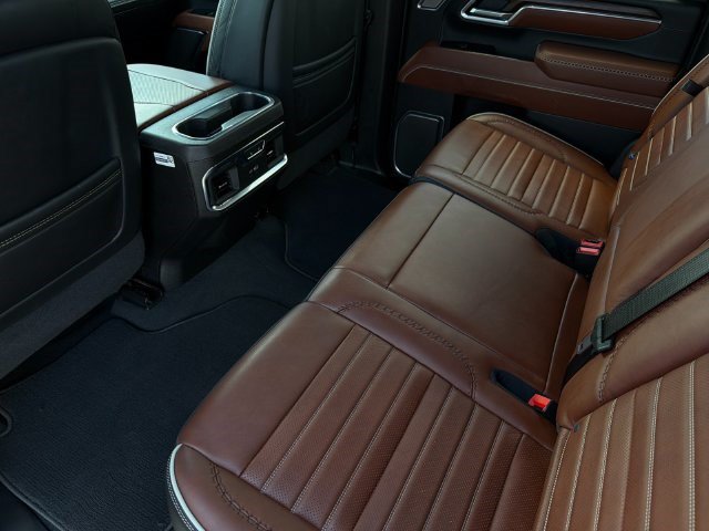 Used 2025 GMC Sierra 2500 Denali Ultimate AWD/4WD image 10