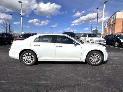Used 2014 Chrysler 300 Uptown Edition w/ Quick Order Package 22M image 6
