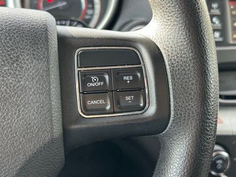 Used 2015 Dodge Journey SXT w/ Flexible Seating Group image 23