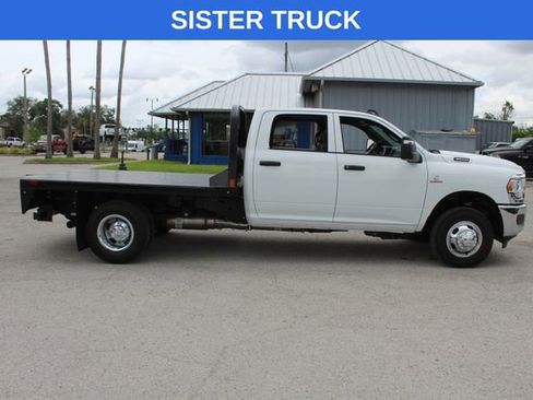 Used 2024 RAM 3500 Tradesman w/ Chrome Appearance Group image 11