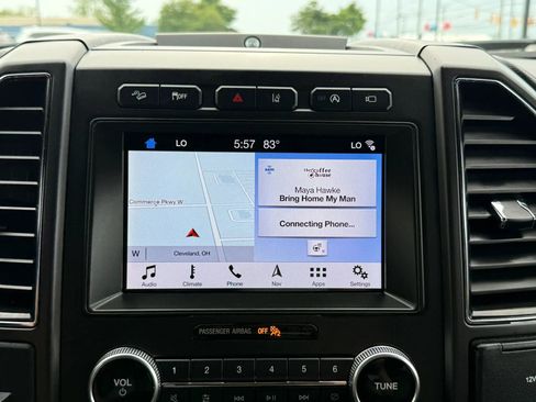 Used 2019 Ford Expedition Limited w/ Equipment Group 303A AWD/4WD image 28