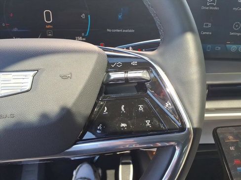Used 2026 Cadillac Vistiq Luxury AWD/4WD image 12