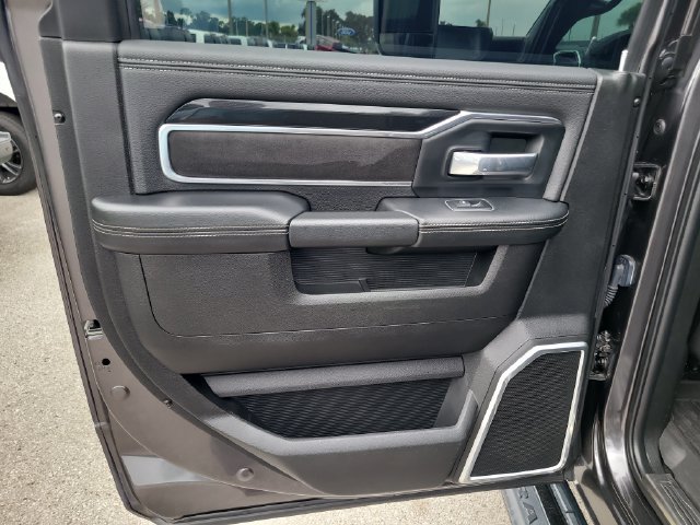 Used 2022 RAM 3500 Laramie w/ Night Edition AWD/4WD image 13