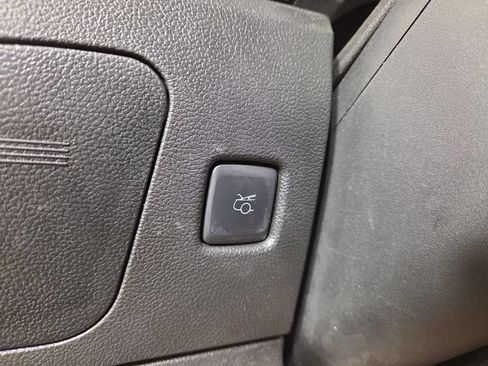 Used 2016 Ford Mustang Premium RWD image 26