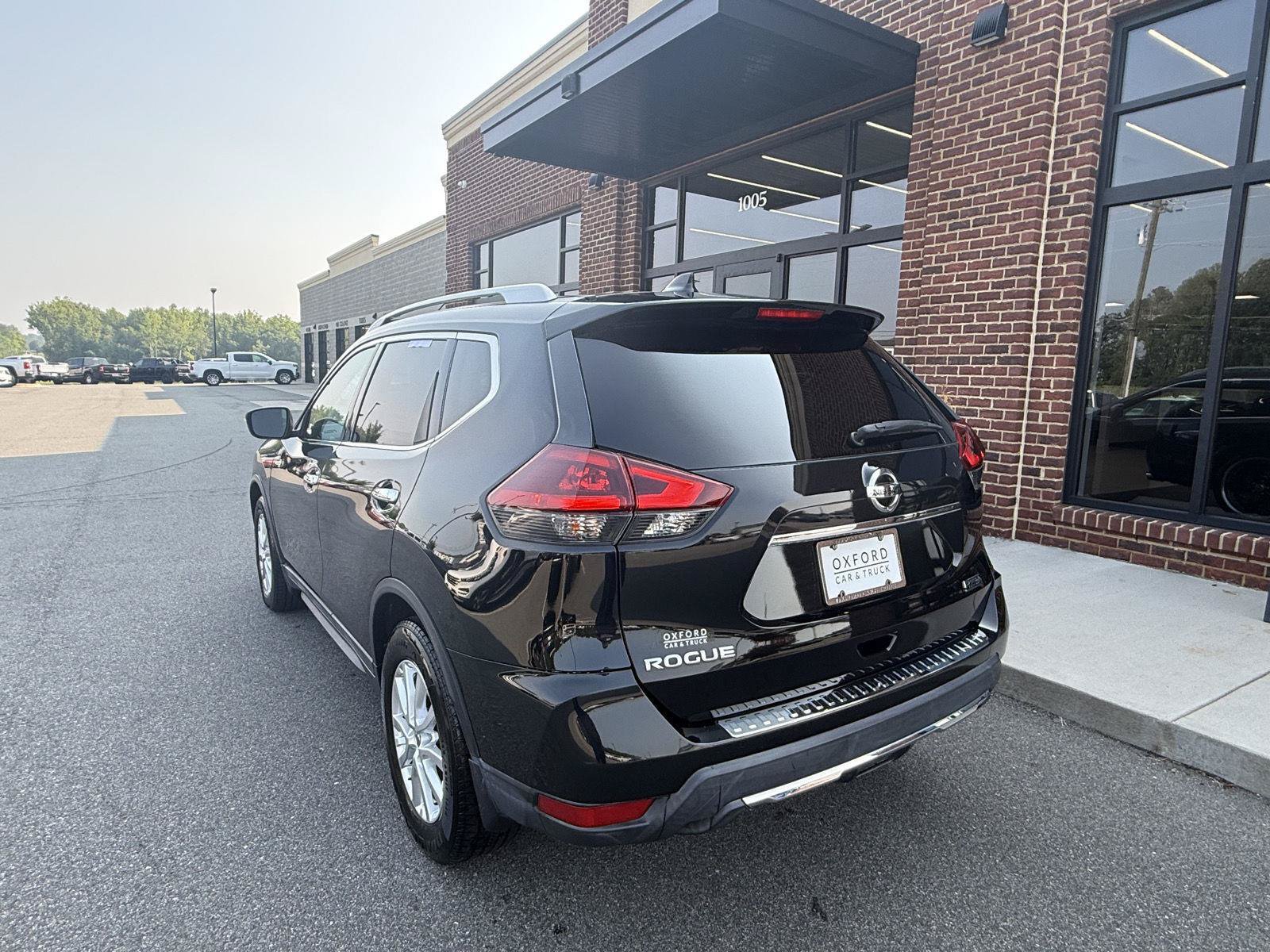 Used 2020 Nissan Rogue S w/ Special Edition Package FWD image 18
