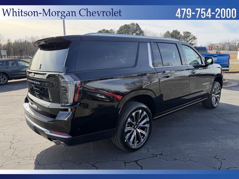 New 2026 Chevrolet Suburban High Country image 5