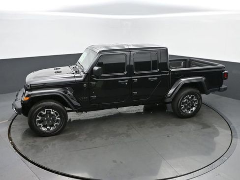 New 2025 Jeep Gladiator Sport w/ Premium Package image 39