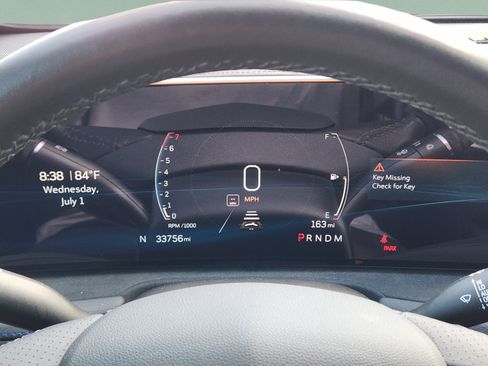 Used 2025 Cadillac XT4 Sport FWD image 9