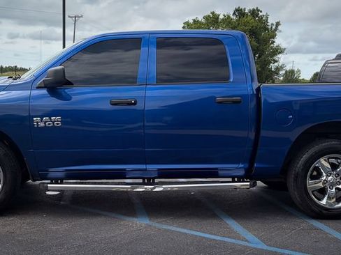 Used 2018 RAM 1500 Express w/ Express Value Package AWD/4WD image 5