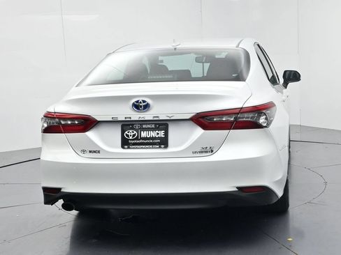Used 2022 Toyota Camry XLE w/ Cold Weather Package FWD image 7