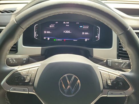 Used 2023 Volkswagen Atlas Cross Sport SE w/ Black Wheel Package FWD image 19