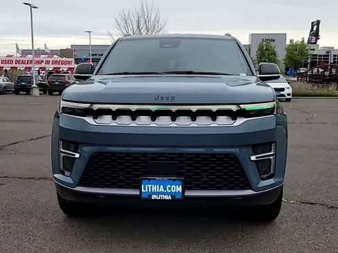 New 2026 Jeep Grand Wagoneer 4WD image 3