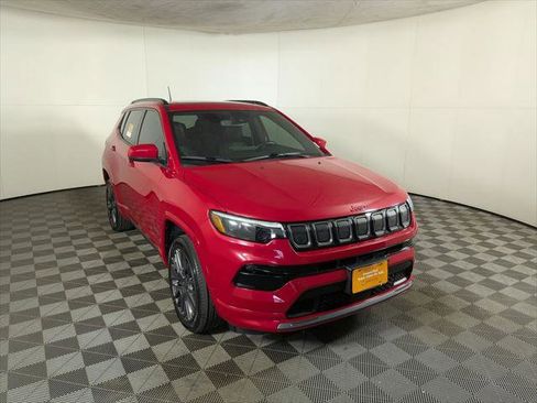 Certified 2022 Jeep Compass Limited w/ (RED) Package AWD/4WD image 3
